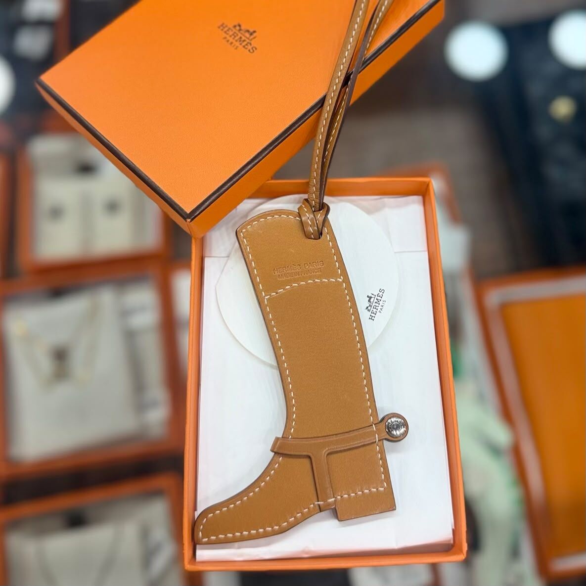 98%NEW USED HERMES 吊飾靴子 棕色/黃色 PADDOCK BOOT CHARM #愛馬仕挂飾