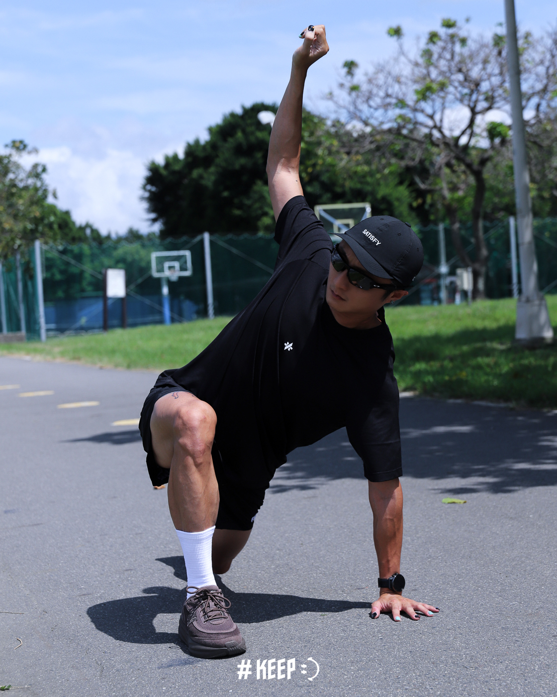 #KEEP STAR DRY PERFORMANCE TEE 星芒速乾機能 短T 黑色 透氣 LOGO 印花 慢跑 運動 短TEE【KS364】