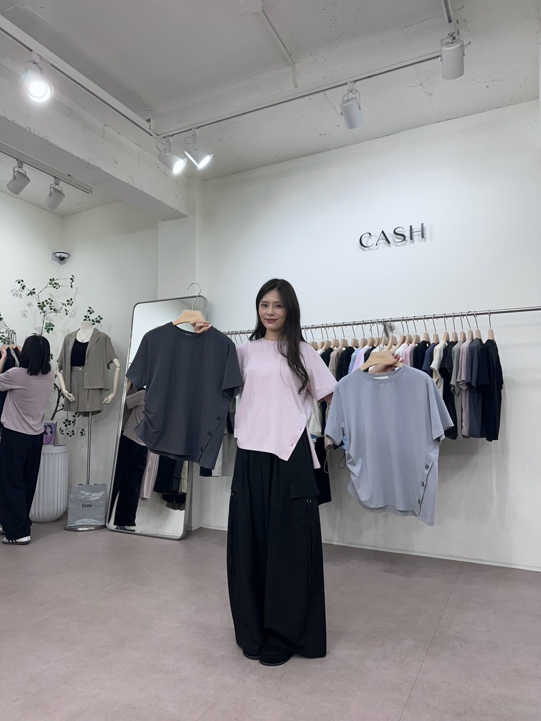 CA7213 斜排扣不規則下擺上衣
