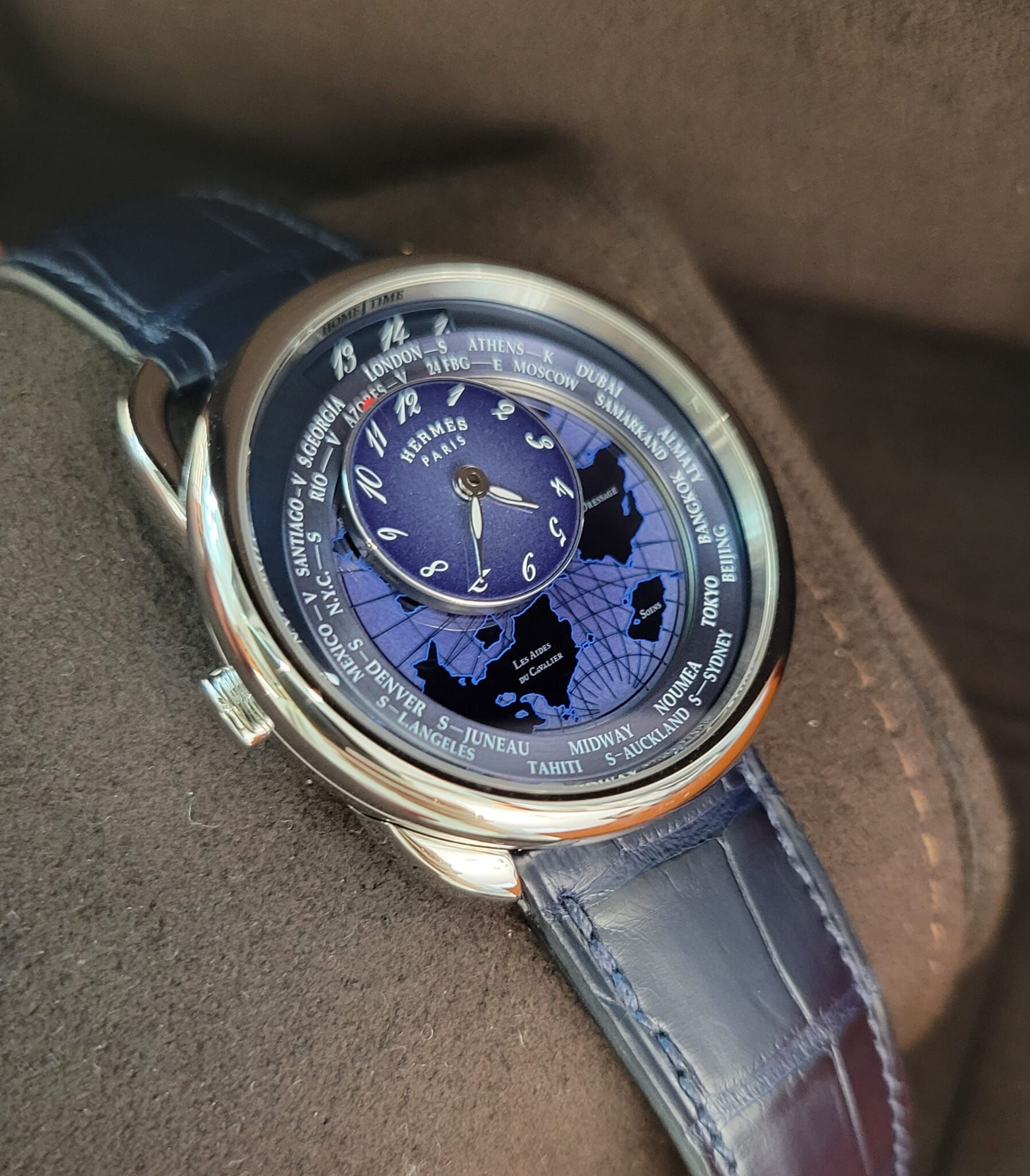 HERMES Arceau Le Temps Voyageur watch 38mm Bleu Abysse