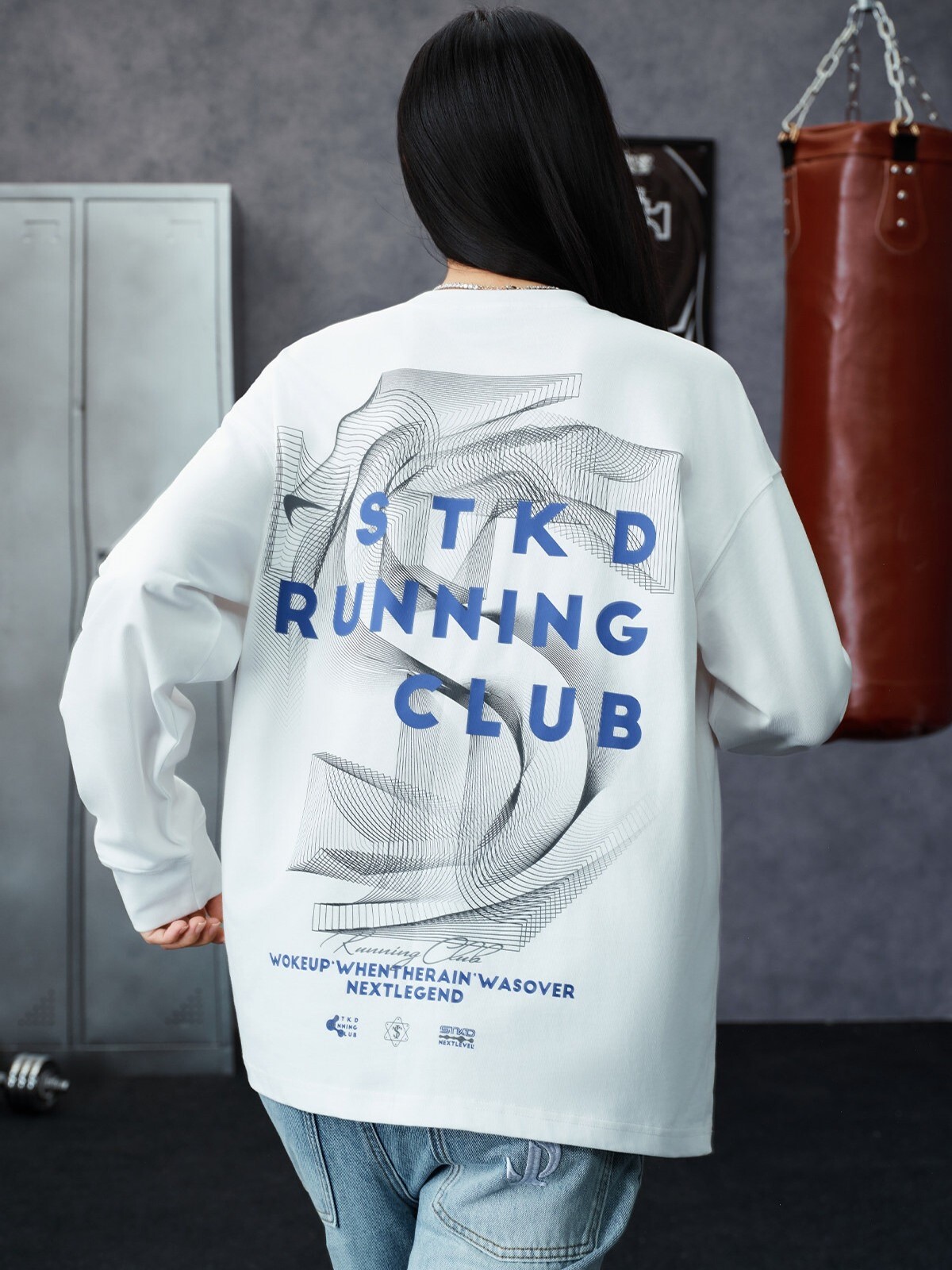 STK SmallTownKid 幻影線條字母Logo印花 涼感針織休閒長袖T
