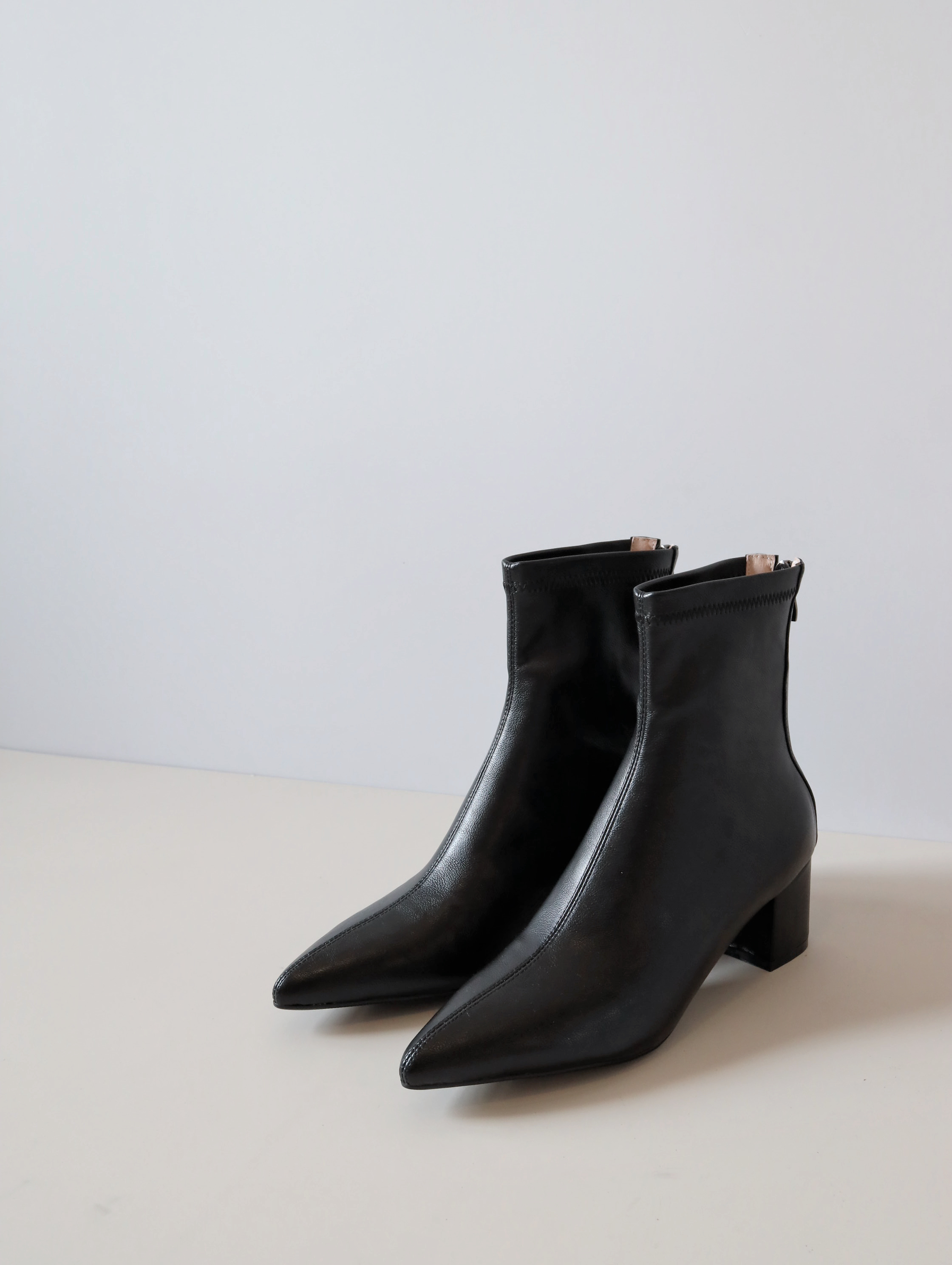 預訂 AW1158 Roxi Pointed Boots
