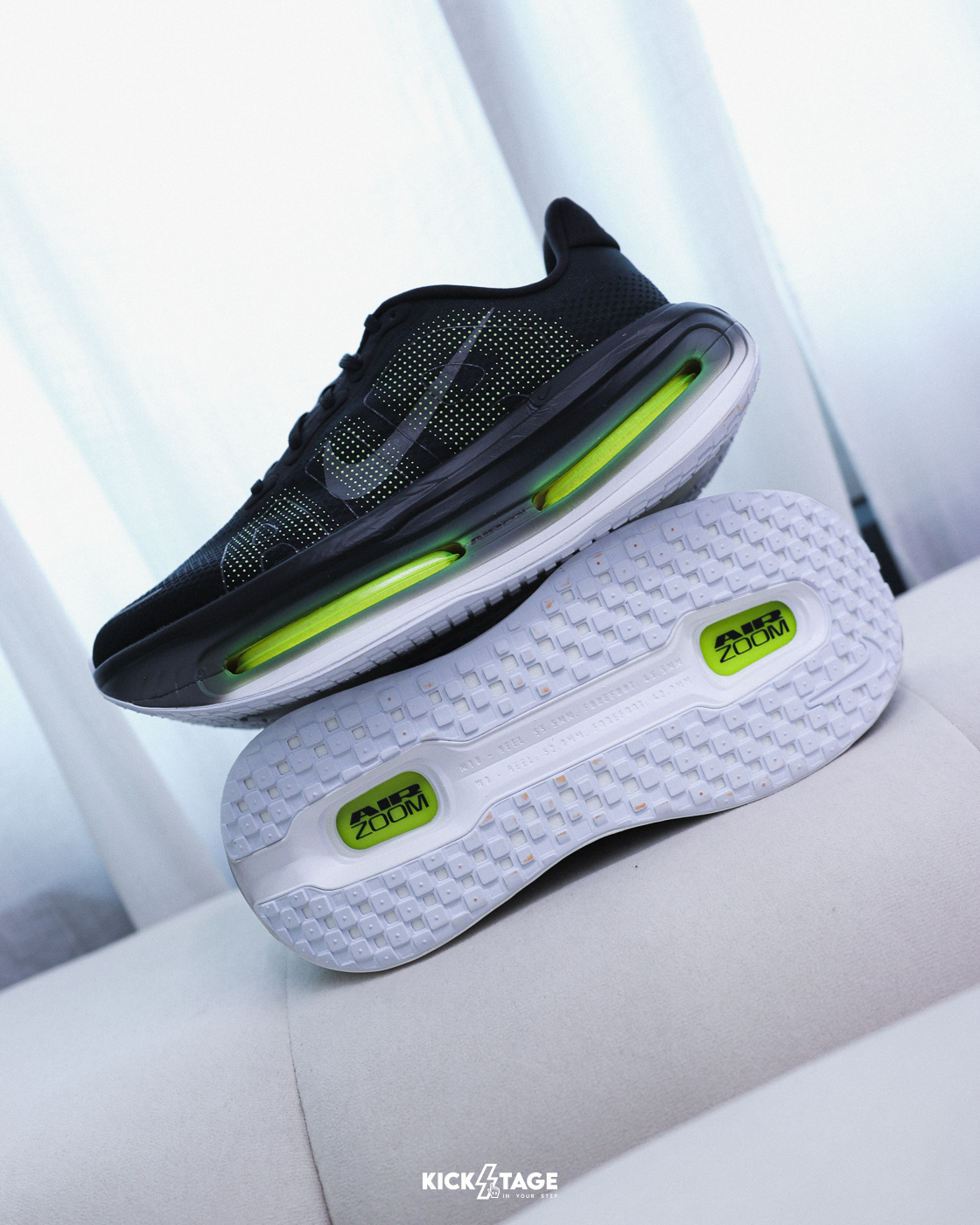 男鞋 NIKE VOMERO PREMIUM 黑黃 雙氣墊 緩震 透氣 慢跑 運動鞋【HQ2050-004】
