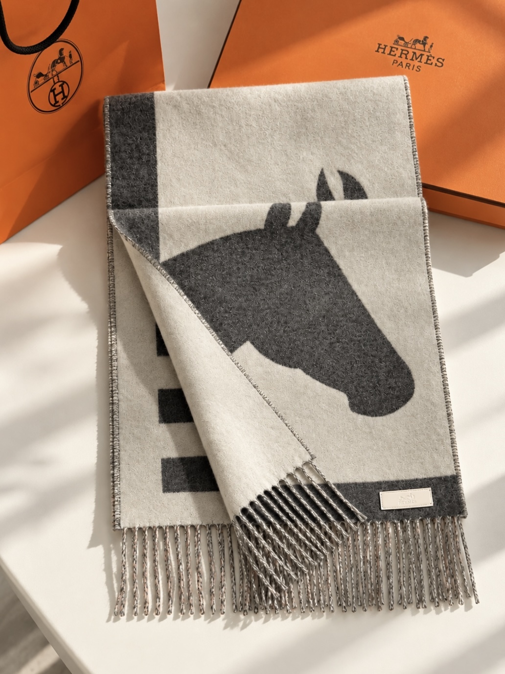在途現貨✈️ ｜HERMES Casaque Love Story scarf
