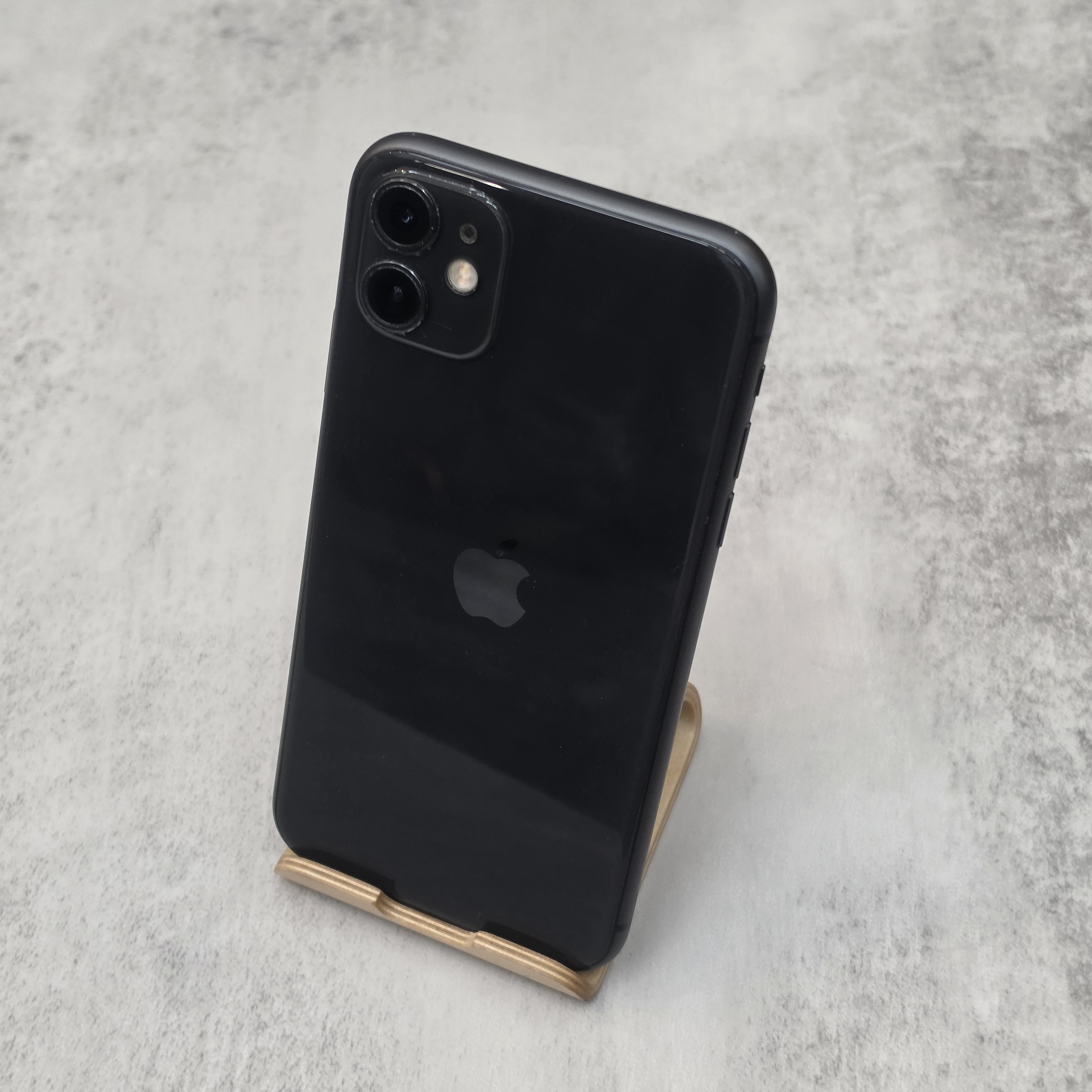 二手 iPhone｜iPhone 11 128G 黑色 螢幕輕微烙印（不影響使用）