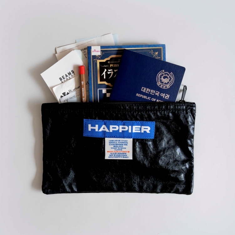 韓國 HAPPIER 彩色拉鏈收納袋 亮面黑-M