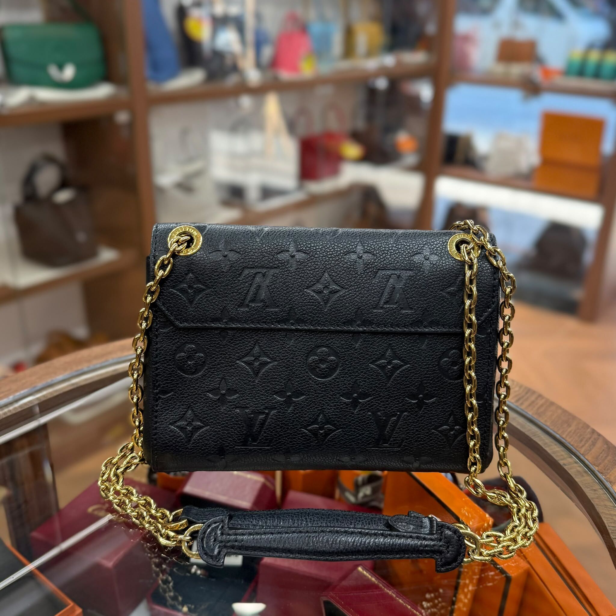 90%NEW USED LV VAVIN BB 黑色牛皮金扣 MONOGRAM #芯片款 M44550