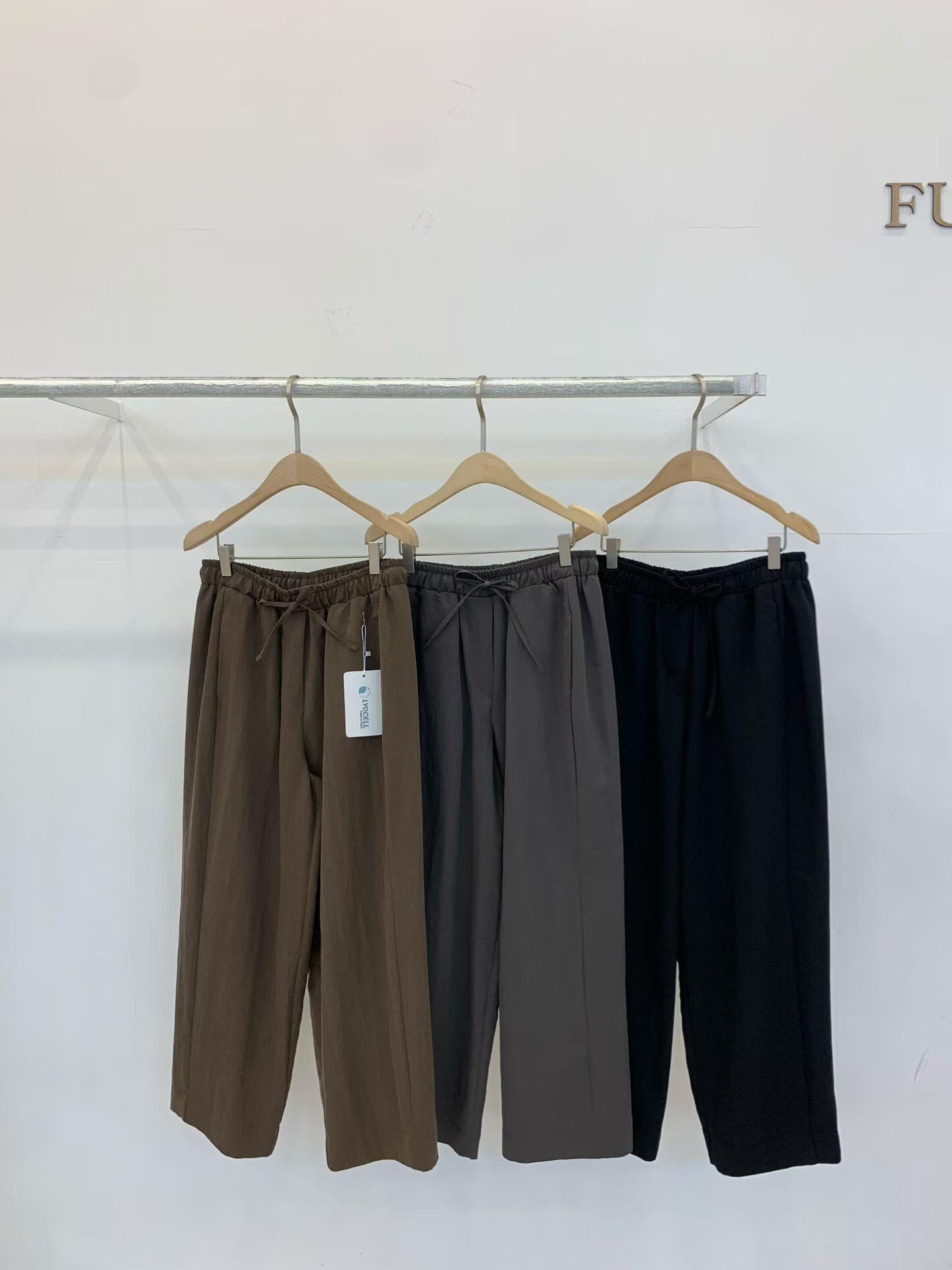 FP7203 萊賽爾天絲小腳褲