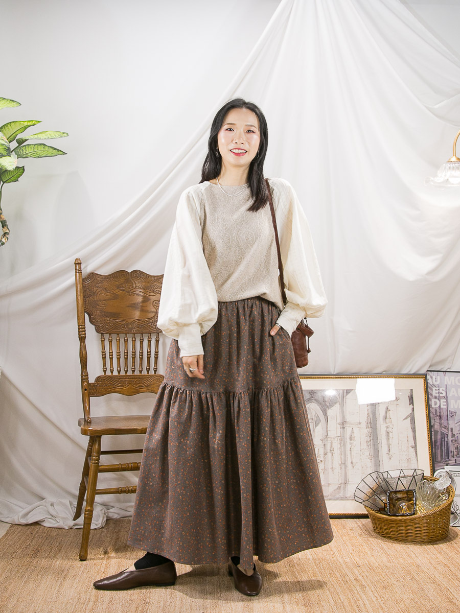 【2/10-4/10 限時優惠】手袖直紋刺繡麻料．毛毛LACE TOP