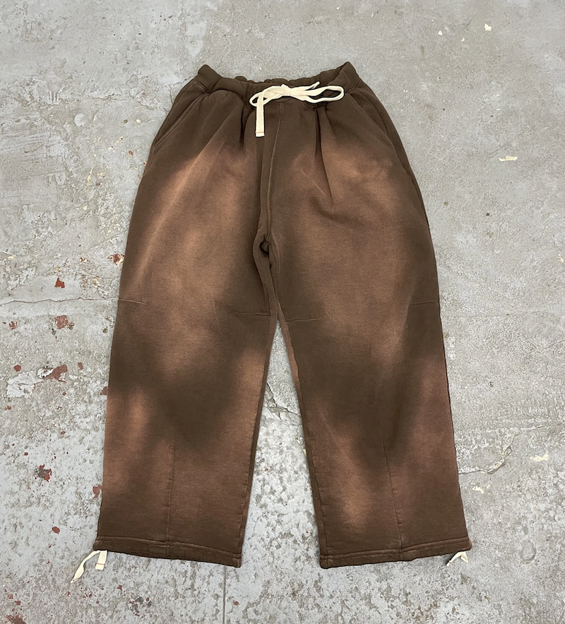 MOOJIMOOJI - 04 SWEATS - AGED BROWN
