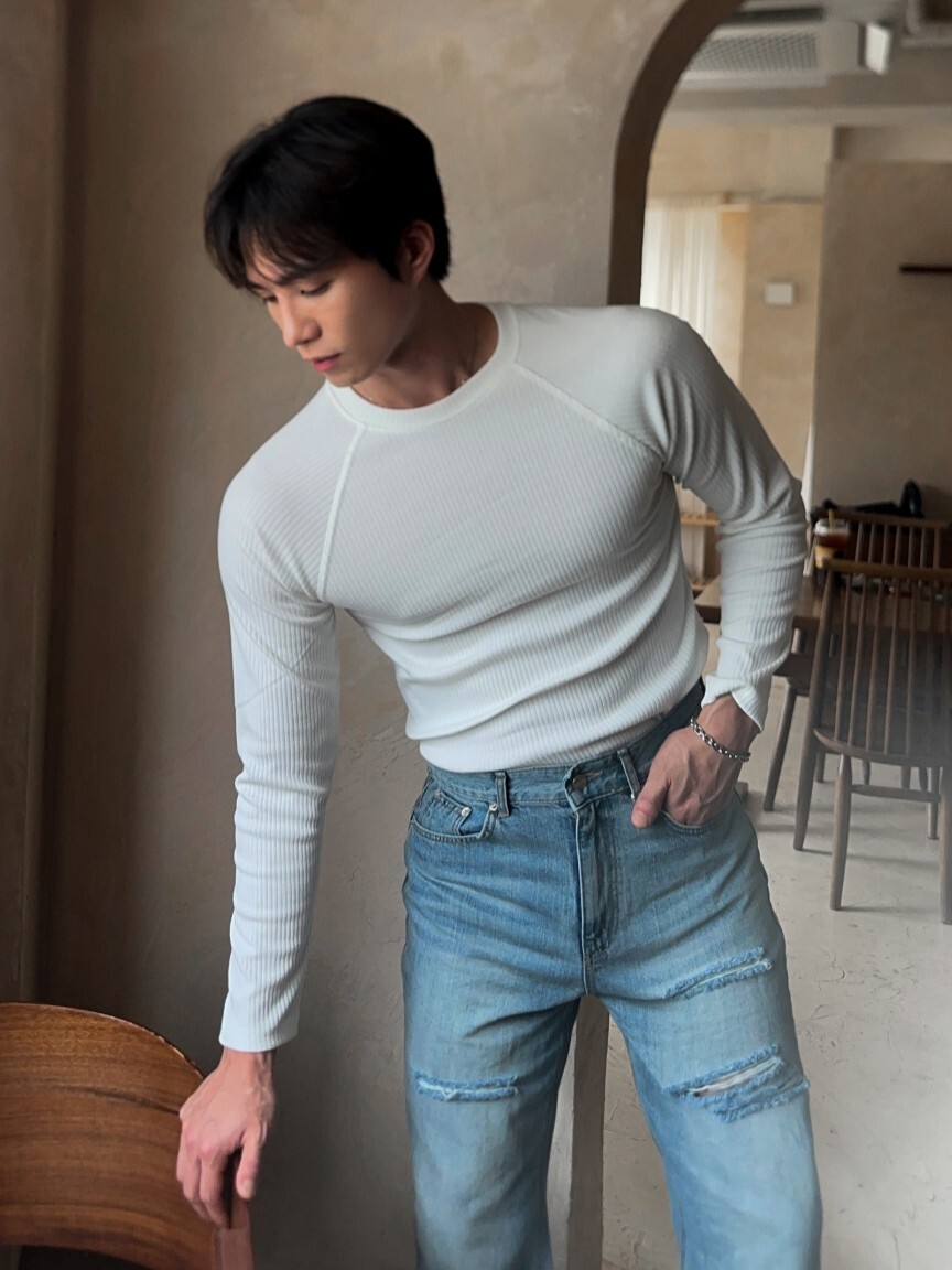 Muscle Fit Raglan Ribbed T-shirt