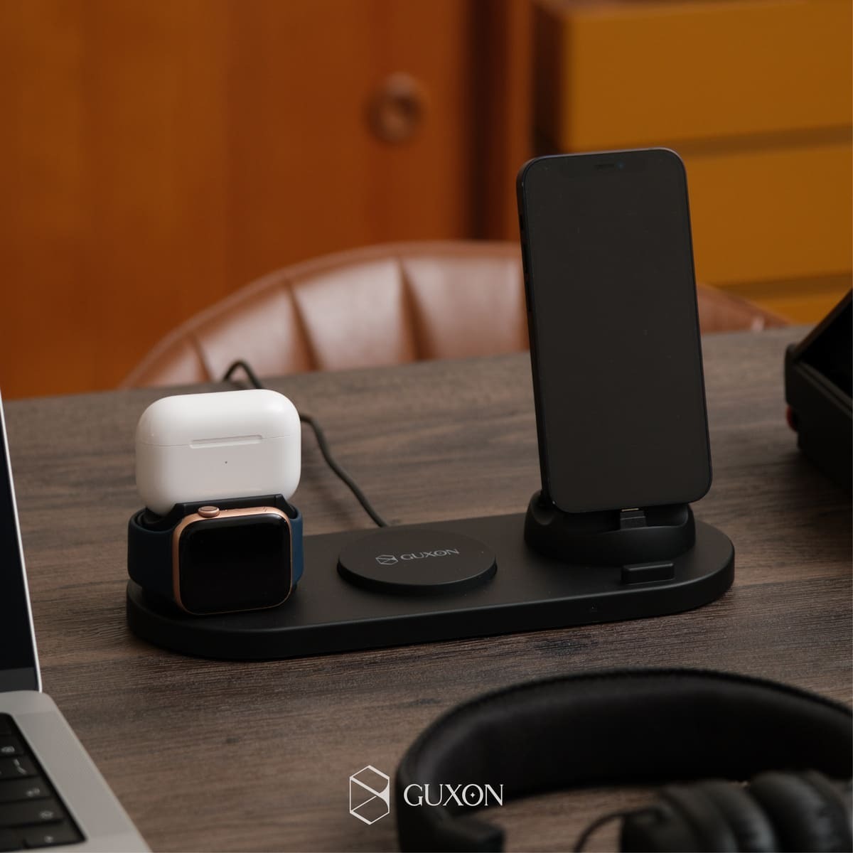 GUXON wireless charging station