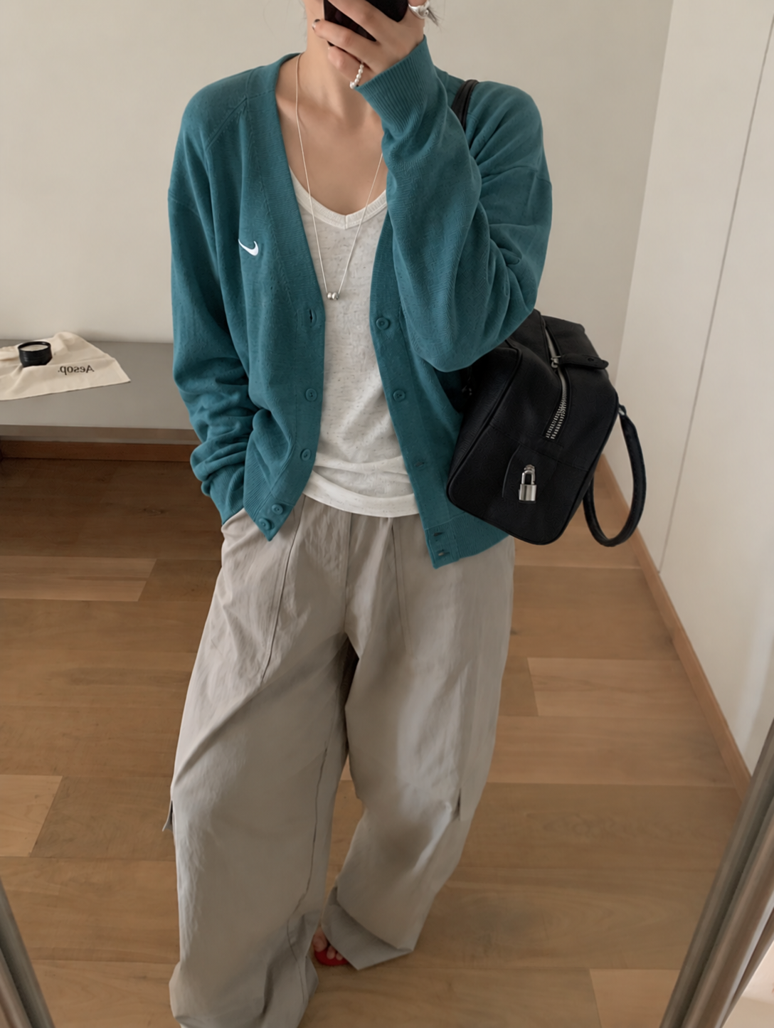 <小資族的NIKE衣櫥👗> NIKE 開襟針織衫 湖水綠