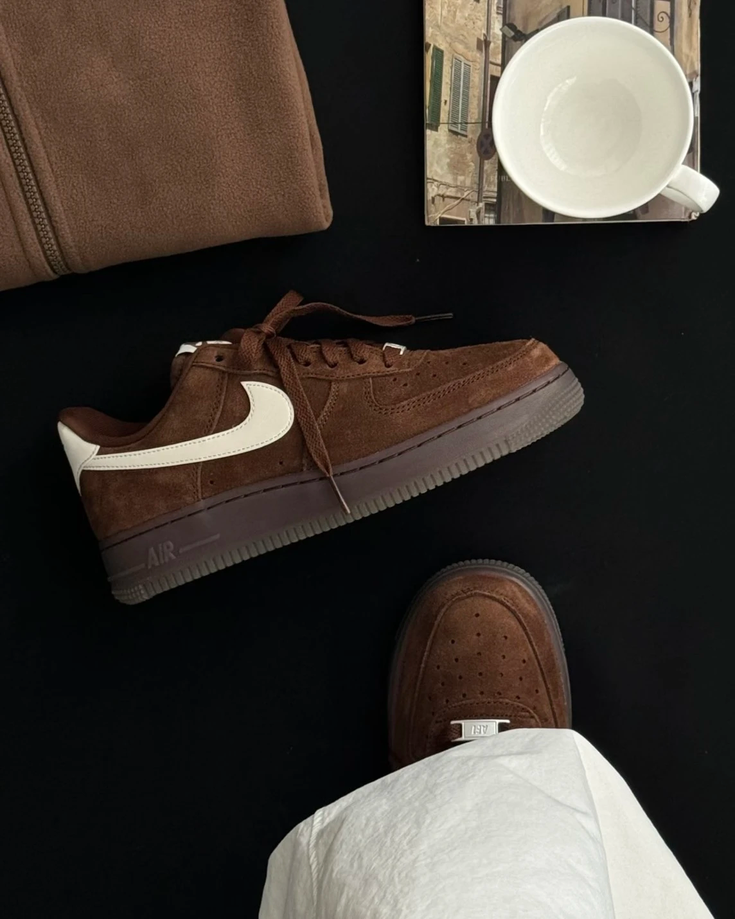【預訂】 NIKE AIR FORCE 1 麂皮可可棕 -WOMEN