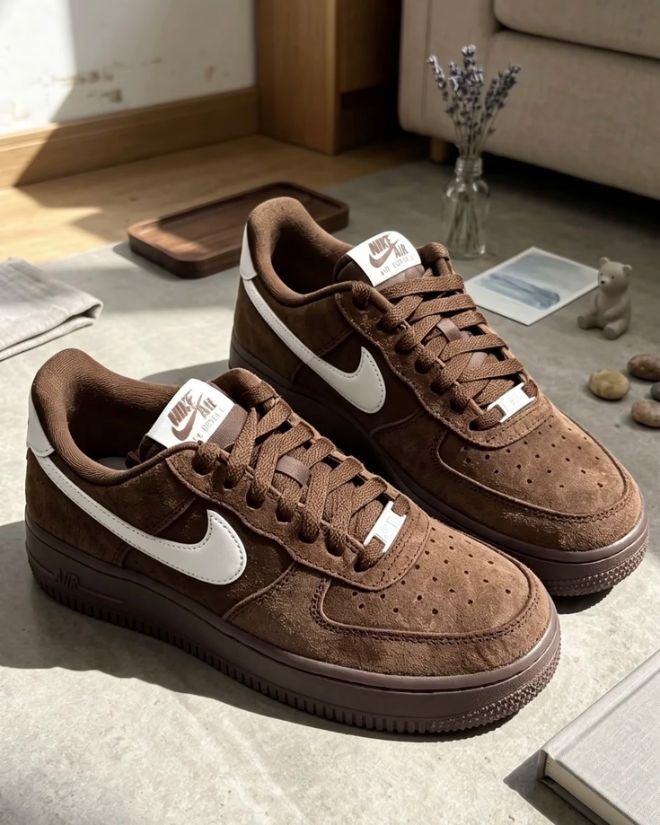 【預訂】 NIKE AIR FORCE 1 麂皮可可棕 -WOMEN
