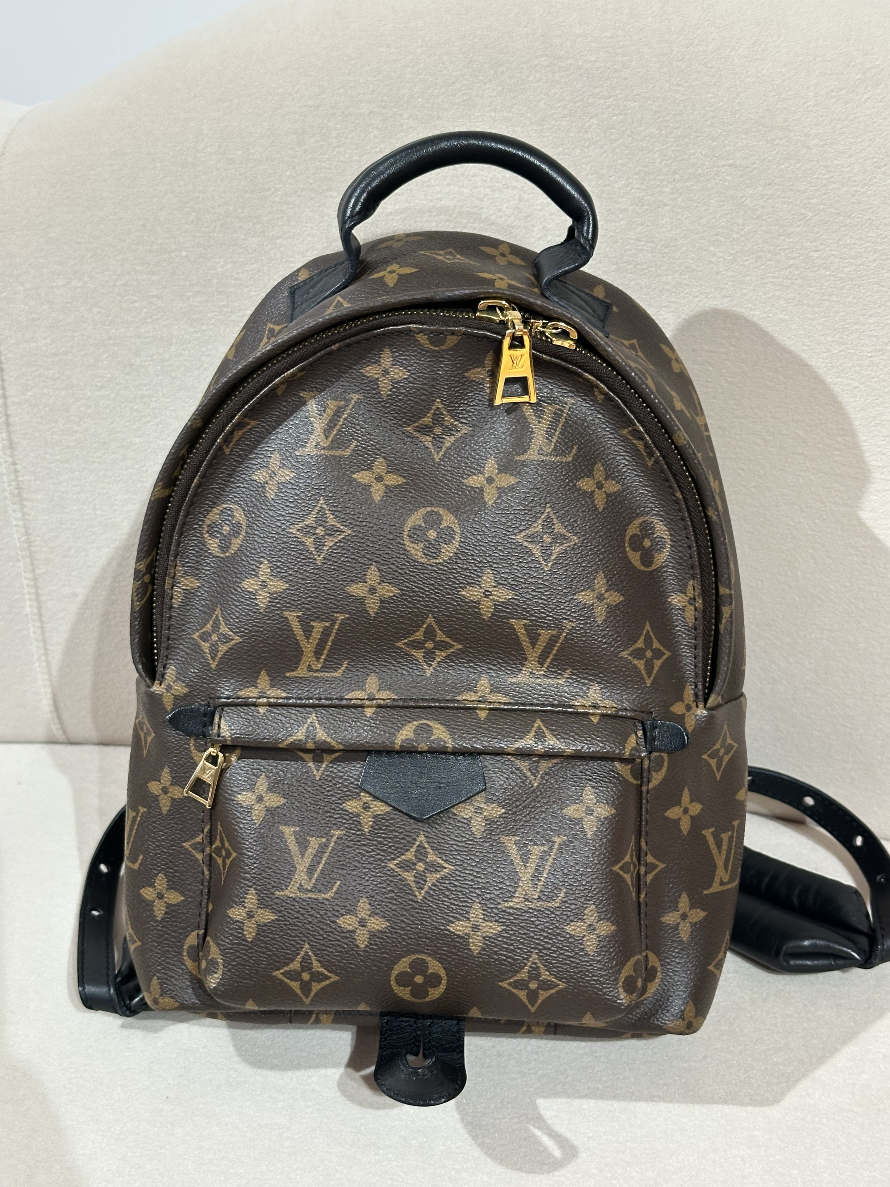 Lv 背囊🤎(現貨）