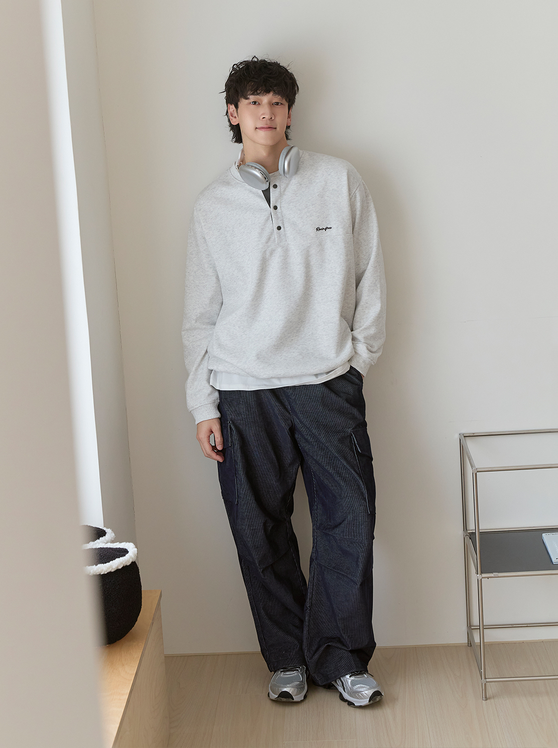 美式半開扣標語繡花長TEE