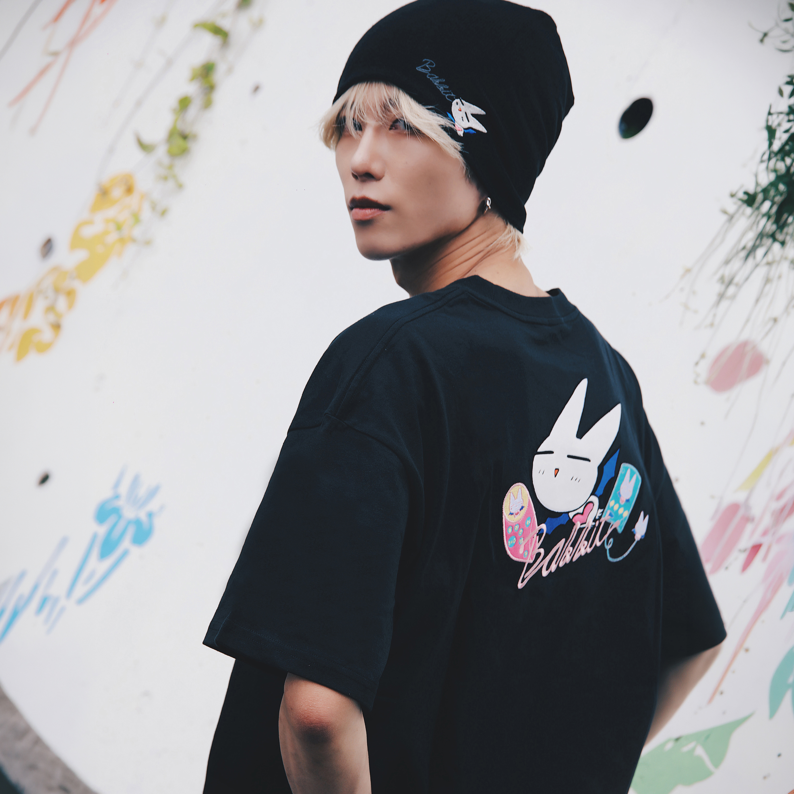 巴比特小道具刺繡 T-shirt 黑