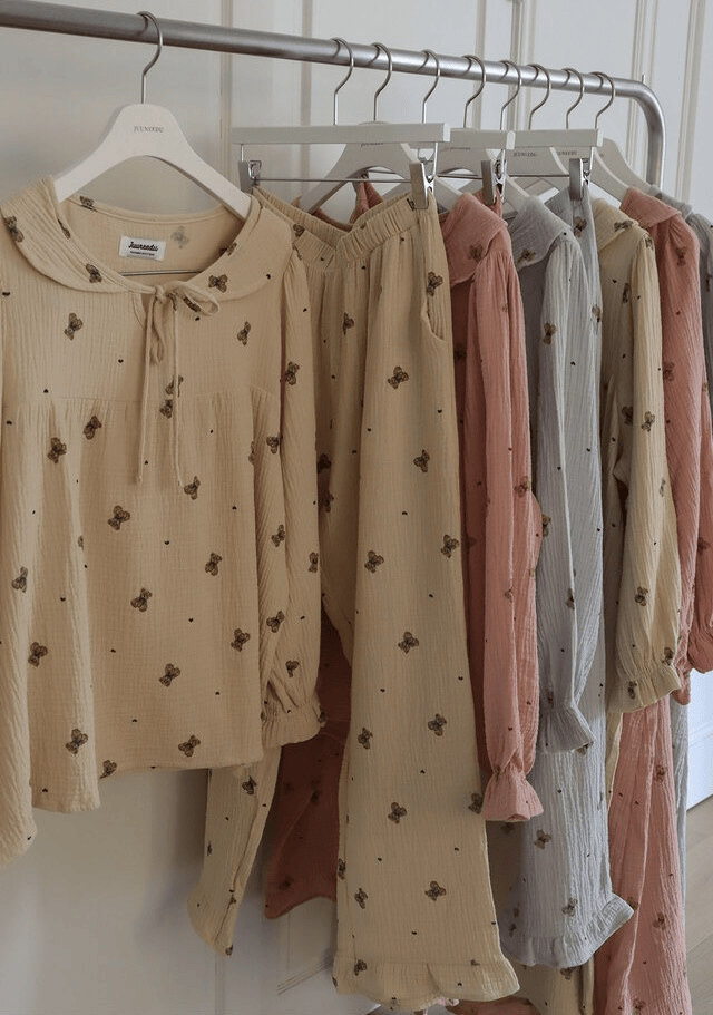 Juuneedu｜[長袖睡衣] Romantic Mandy Bear Pajama [3 colors]