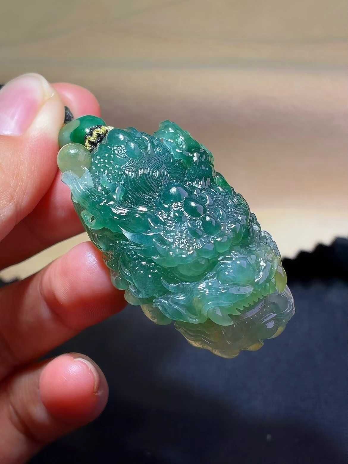 922432 翡翠龍頭吊墜