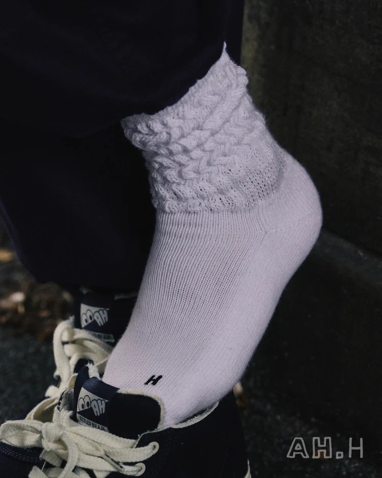 日本 Family Mart x 長谷川昭雄 Loose Socks