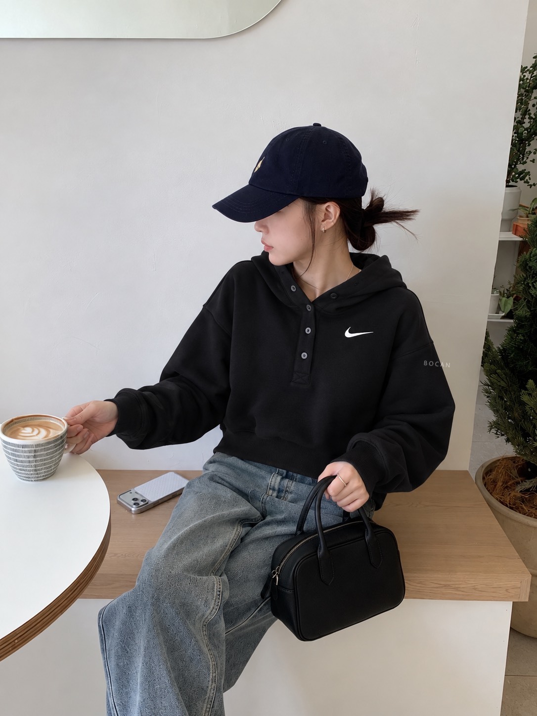NIKE LOGO 連帽 短款衛衣 黑色