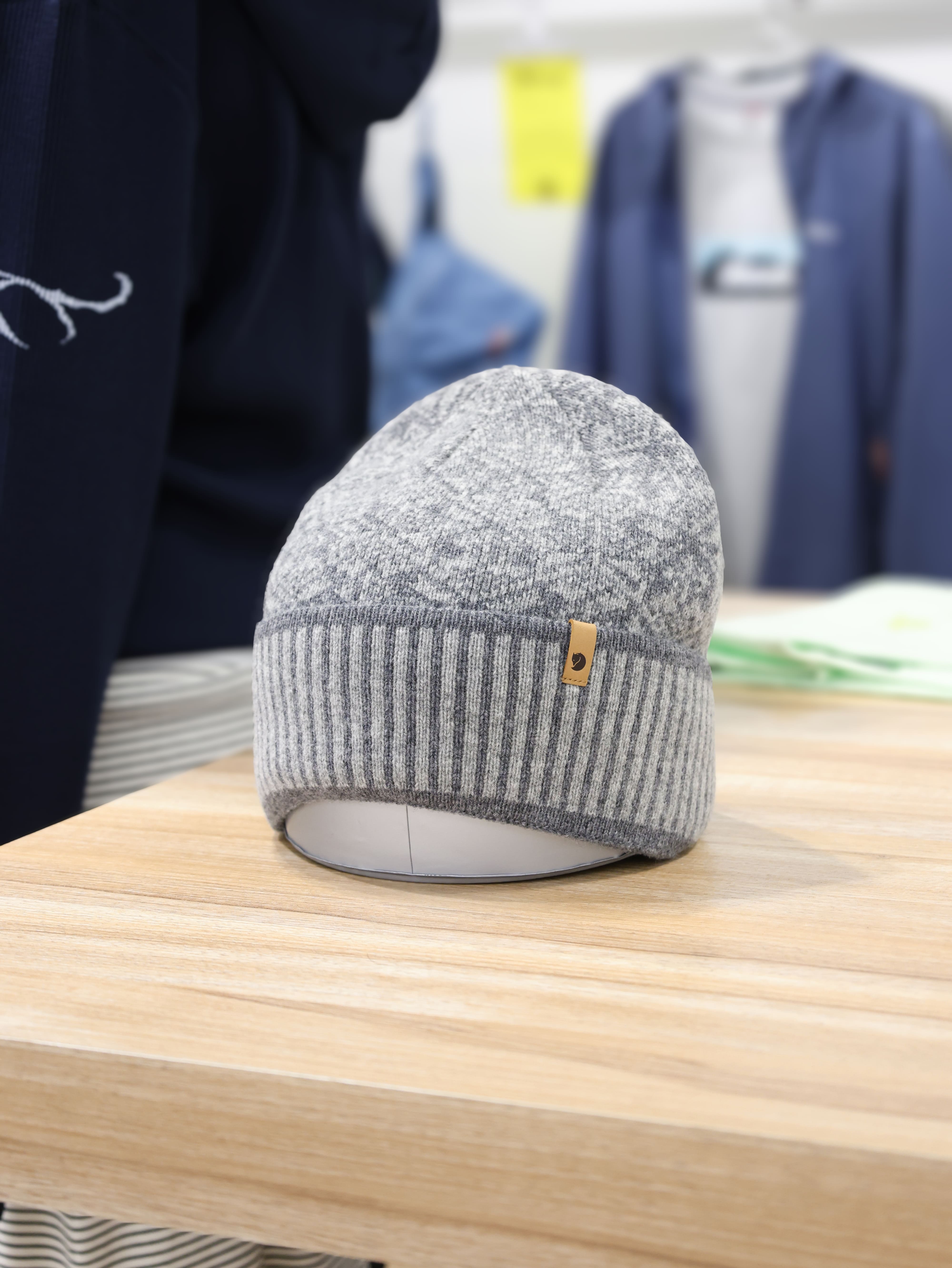 FJALLRAVEN 小狐狸 Snow 羊毛帽 FR13100232