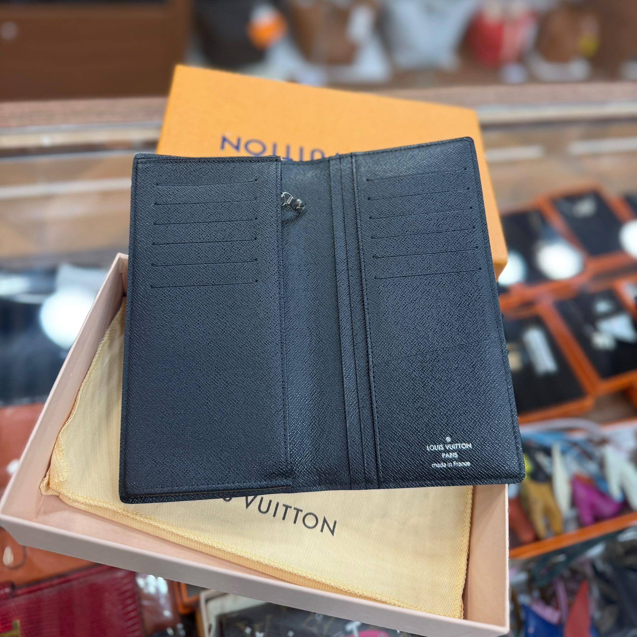 閑置品 LV長銀包 棋盤格黑灰帆布 BRAZZA DAMIER GRAPHITE  LONG WALLET N62665 TA4103