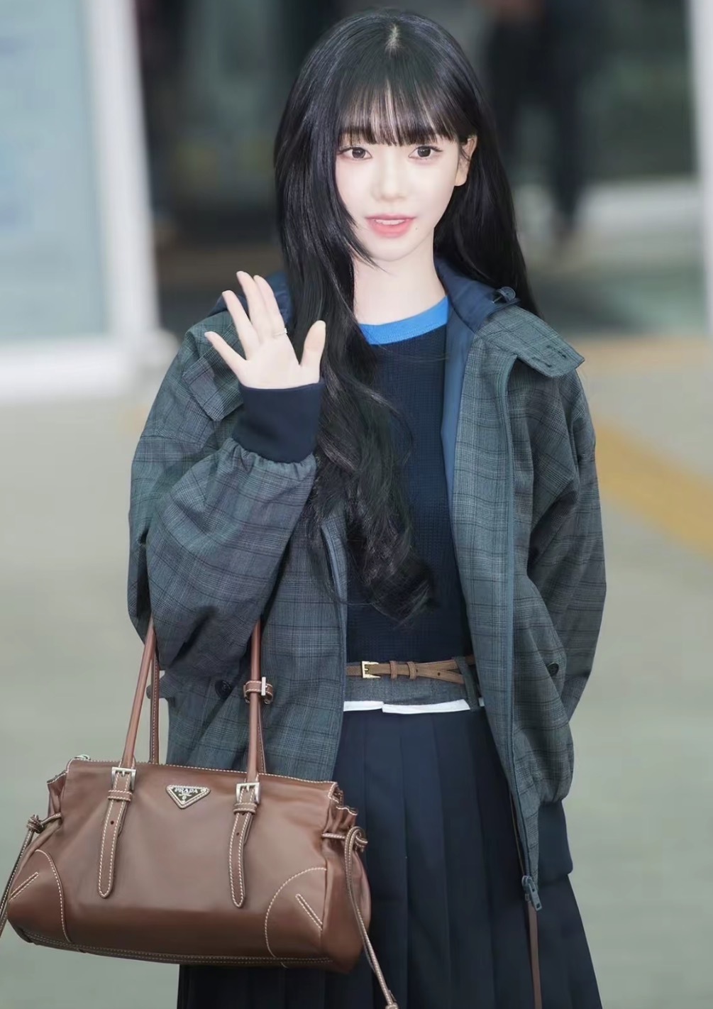 Prada Bonnie Borsa Medium 栗棕色手袋單肩袋