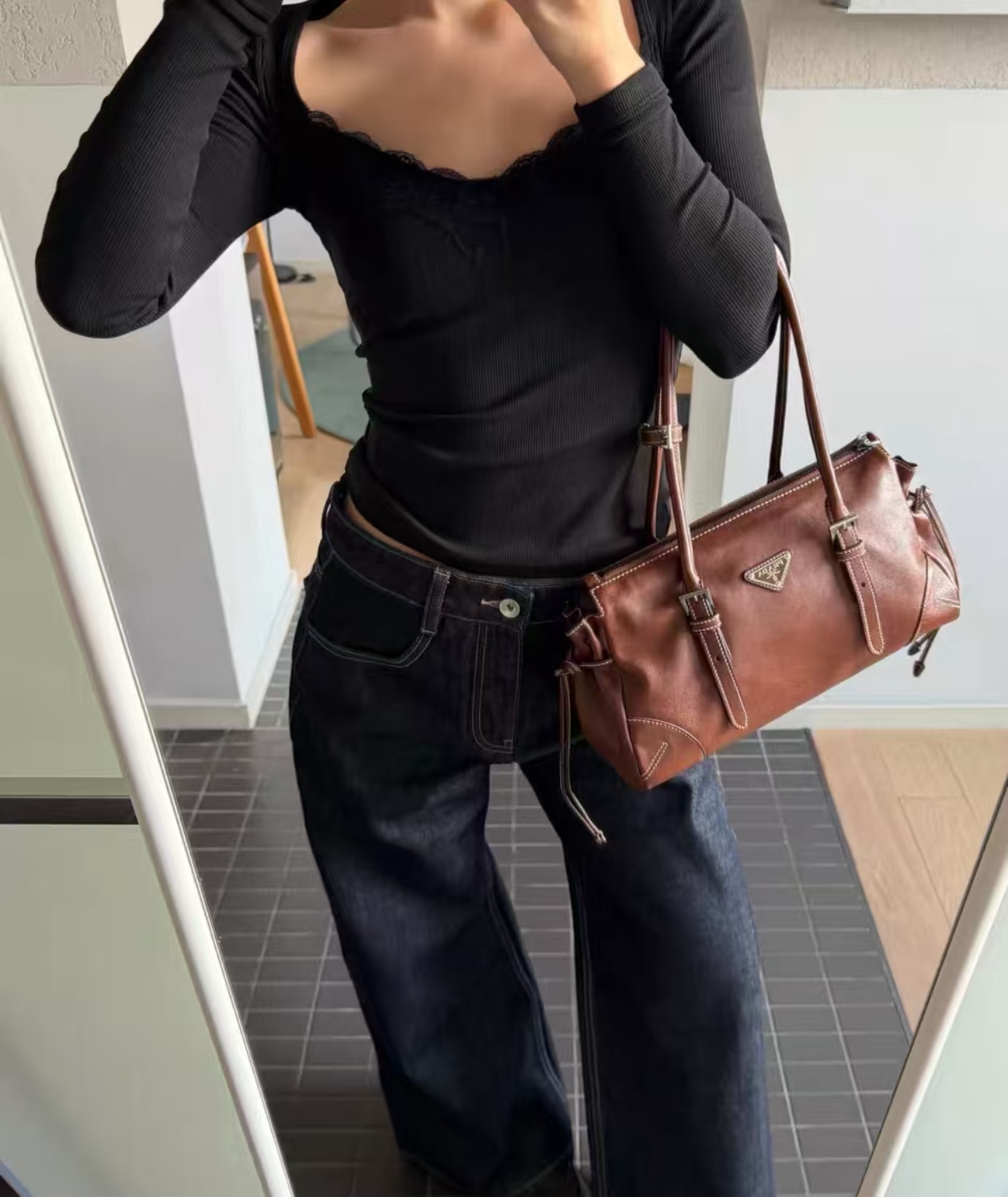 Prada Bonnie Borsa Medium 栗棕色手袋單肩袋