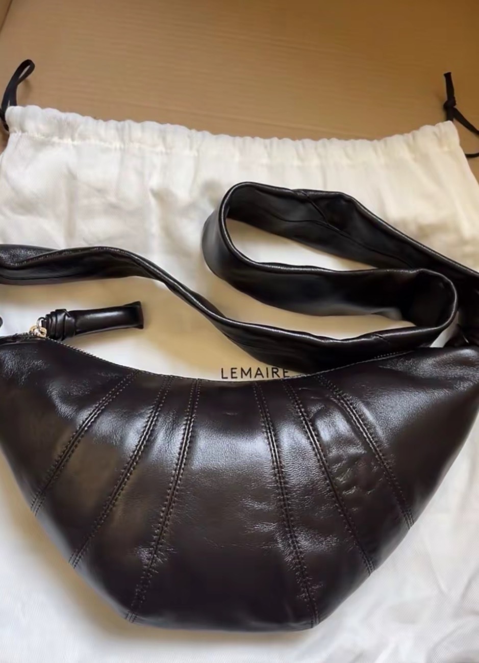 Lemaire Small Croissant 小羊皮深巧克力色小號手袋