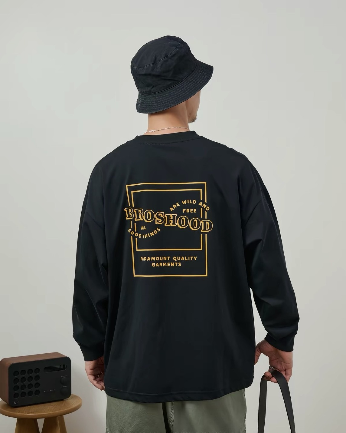 #預購 Broshood 26AW 日系寬鬆休閒 厚板膠標語立體印花 索羅娜長踢 兩色