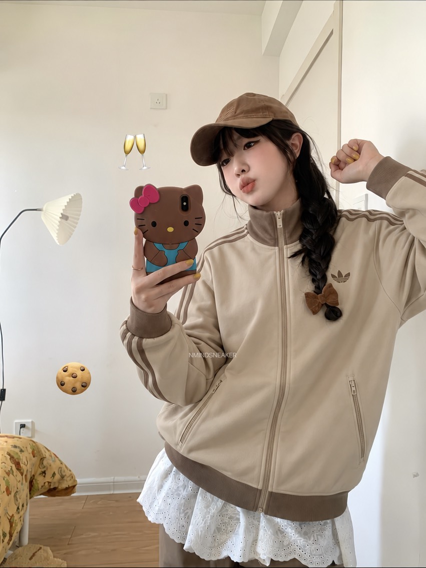 <秋冬就是要穿奶茶色🤎>adidas originals 經典立領修身復古外套