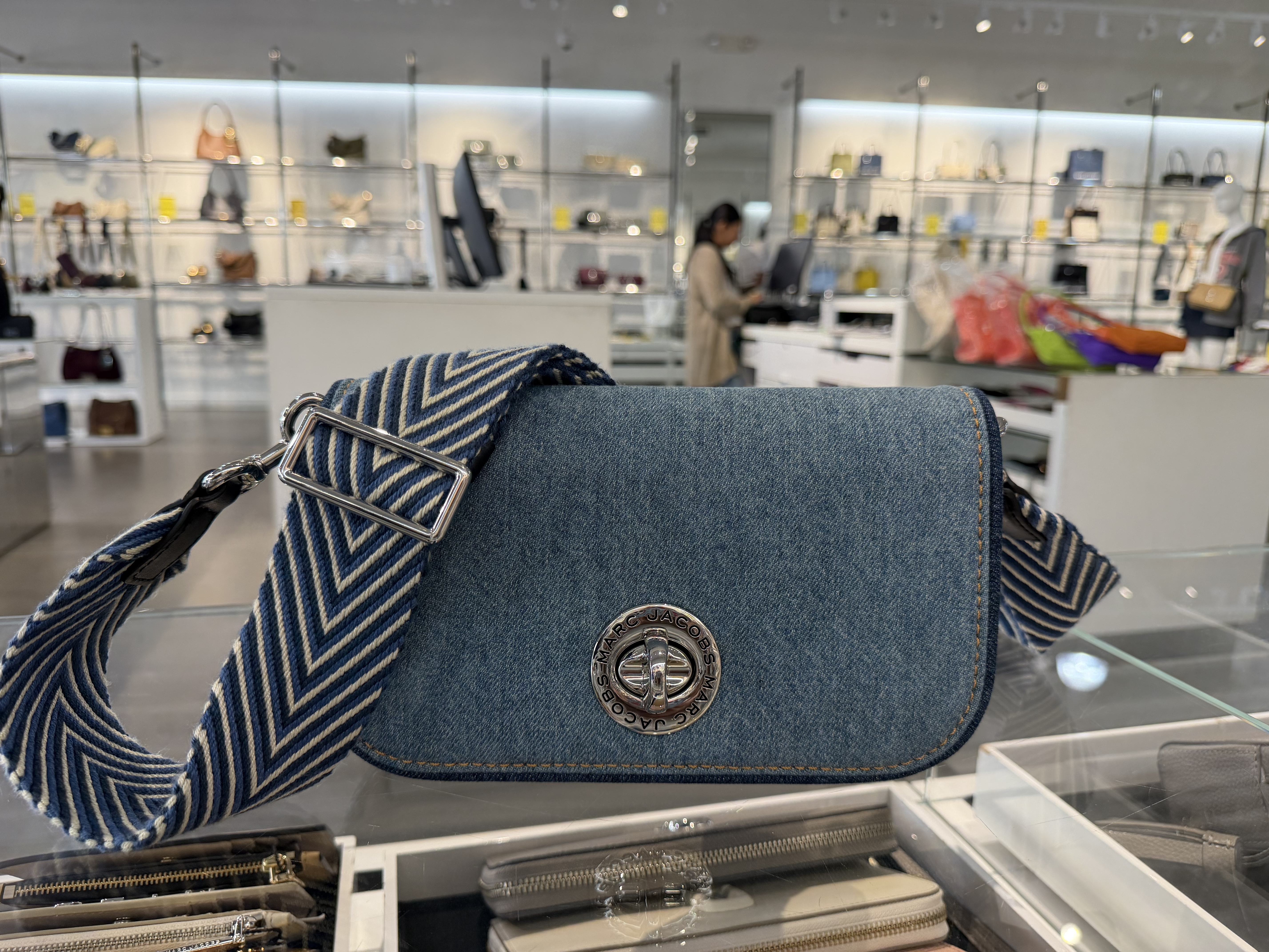 【直播】Marc Jacobs LX100225 牛仔斜咩包