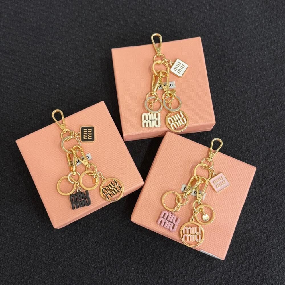 Miu Miu 贈品三合一自由掛扣