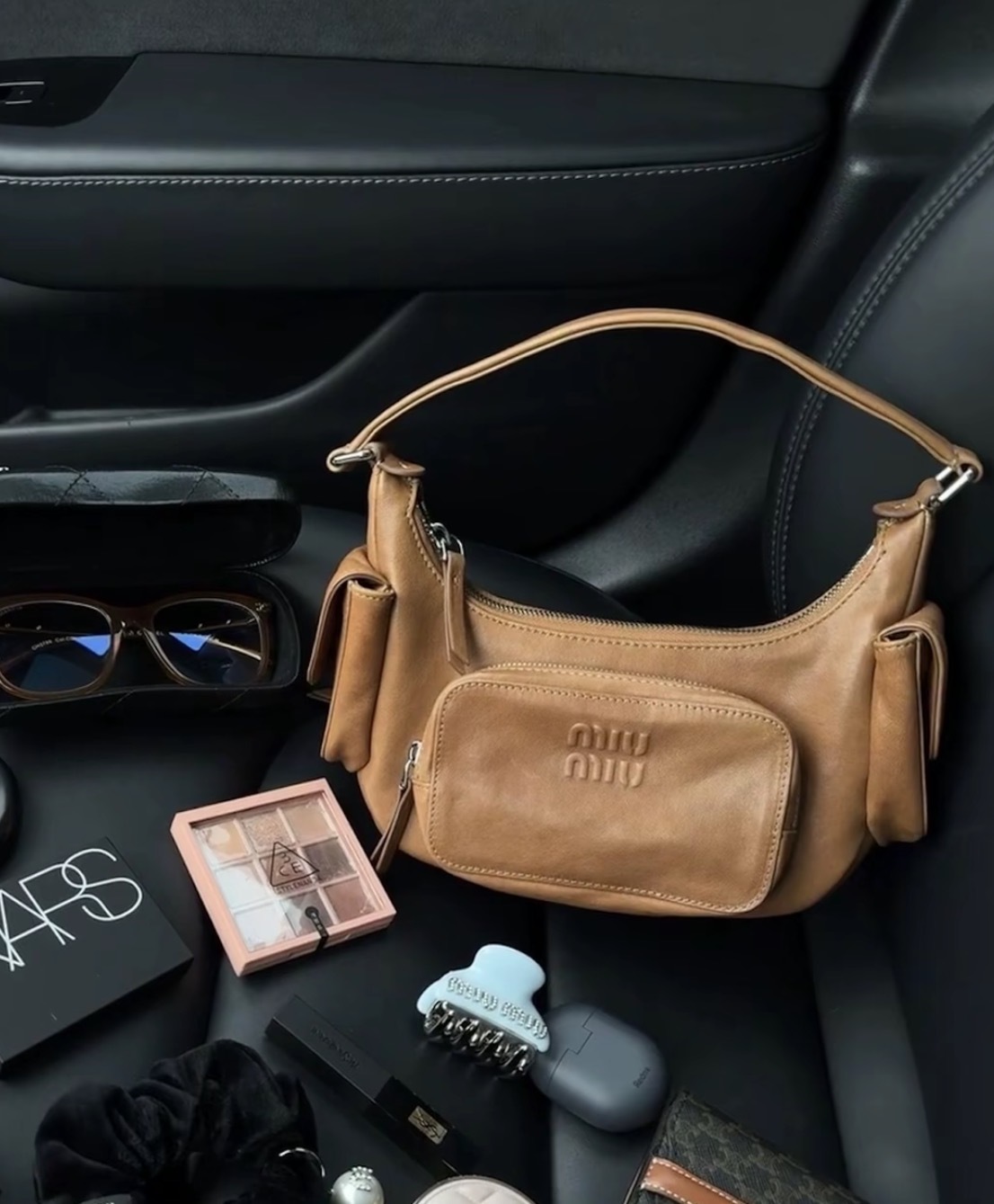 Miu Miu Pocket Nappa Leather Shoulder Bag Honey Brown 蜂蜜色手袋腋下袋