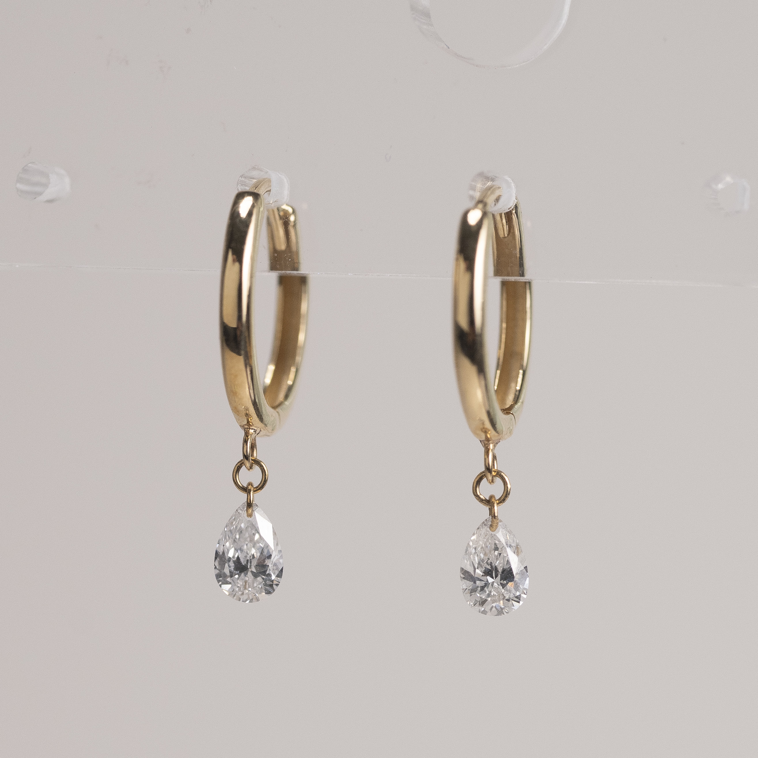 18K 0.30ct Dewdrop Hoop Earrings