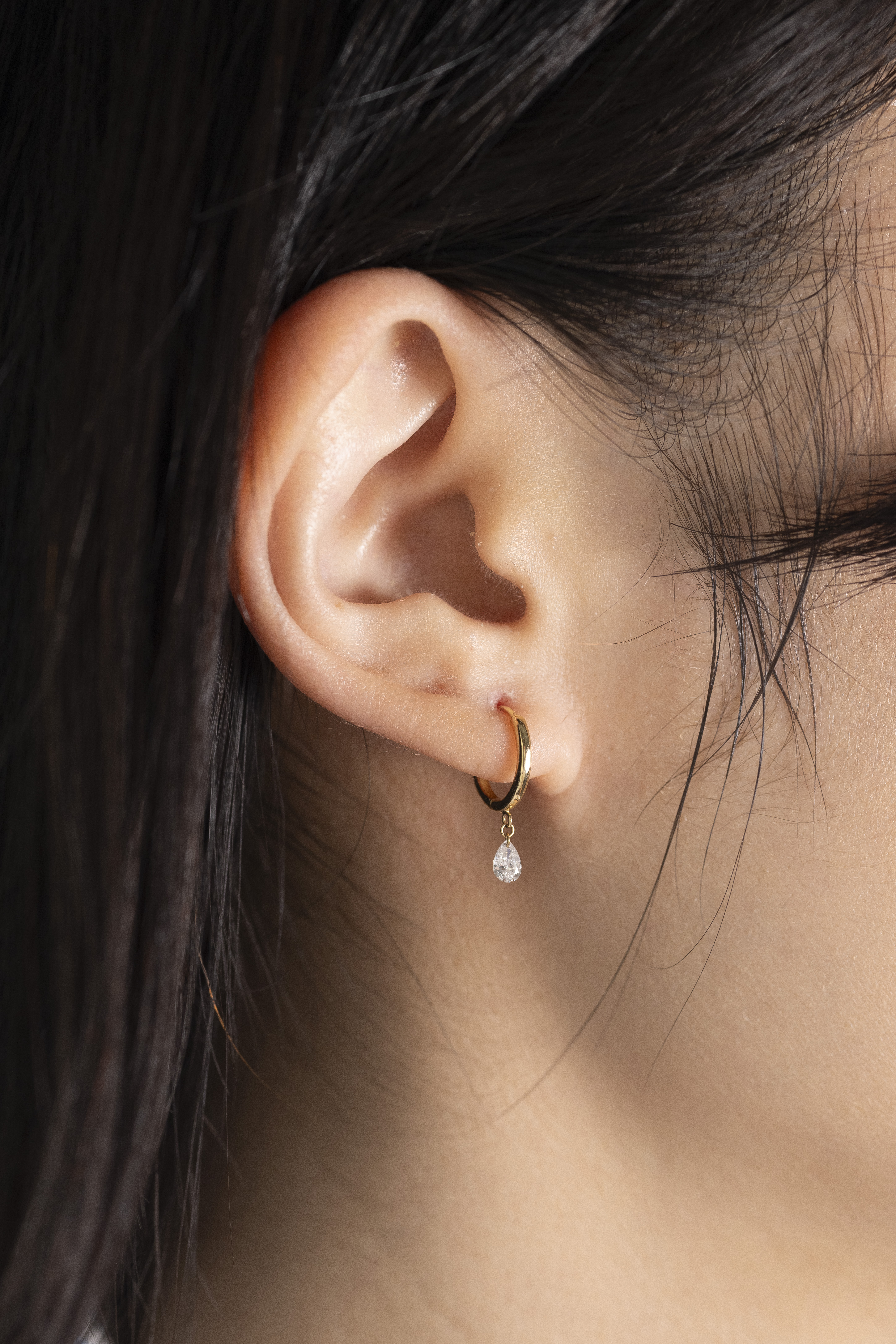 18K 0.30ct Dewdrop Hoop Earrings
