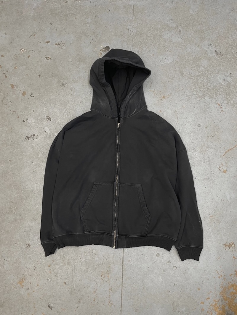 MOOJIMOOJI - OVERSIZE CROP ZIP-UP HOODIE - AGED BLACK