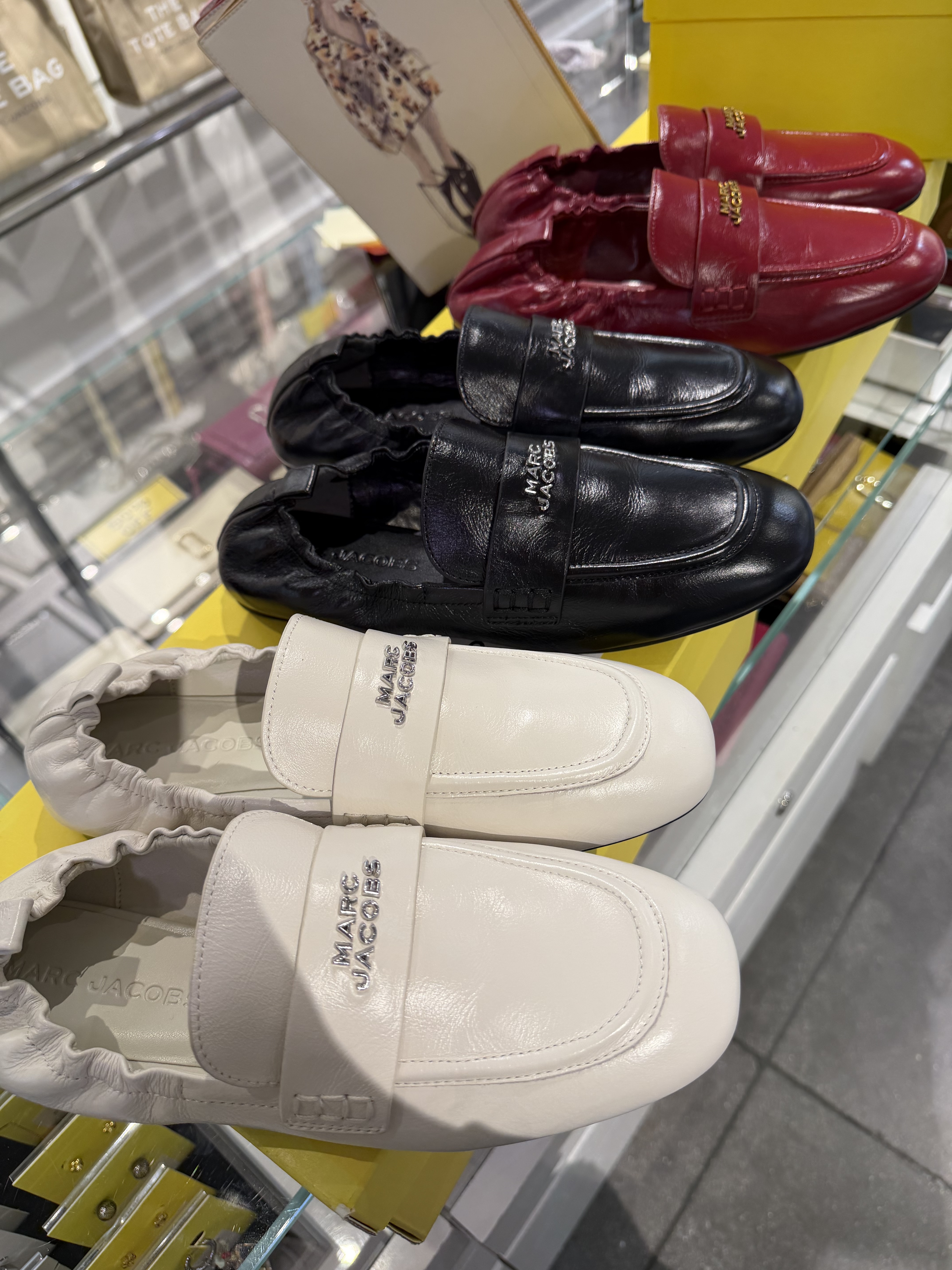 【直播】Marc Jacobs LX100236 The Leather Jude 樂福鞋