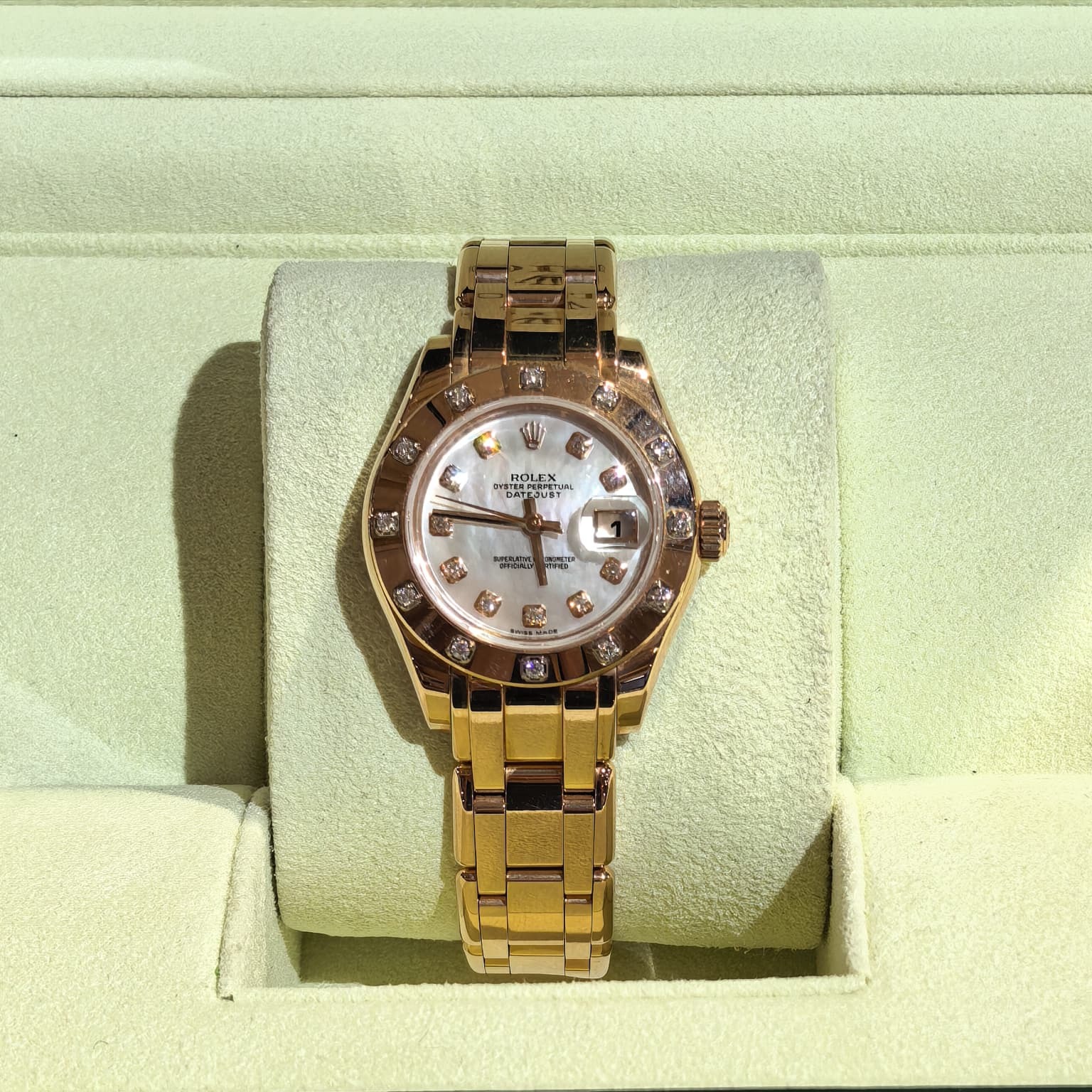 99%NEW二手ROLEX  80315, 29MM, 18K玫瑰金白貝母面鑽石字 , OYSTER PERPETUAL #香榭站正品