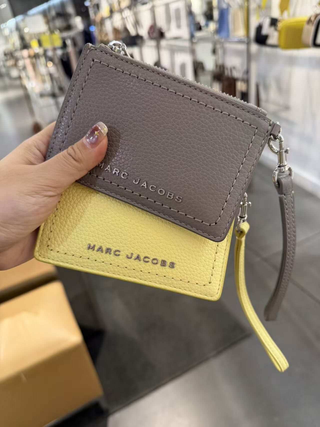 【直播】Marc Jacobs LX100238 拉鏈卡包