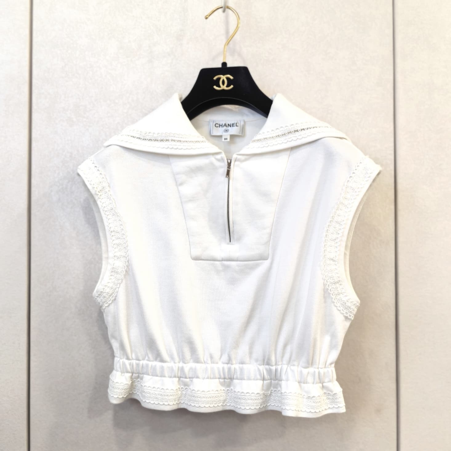 DISPLAY~!! CHANEL無袖拉鍊上衣, 34碼, P76205, COCO BEACH, 白色純綿, #24M white sleeveless zipper #香榭站正品