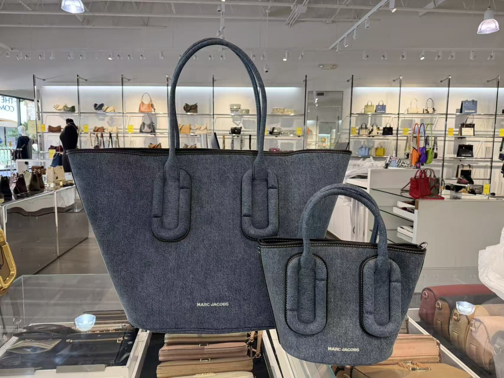 【直播】Marc Jacobs LX100248 Babe 牛仔梯形托特包