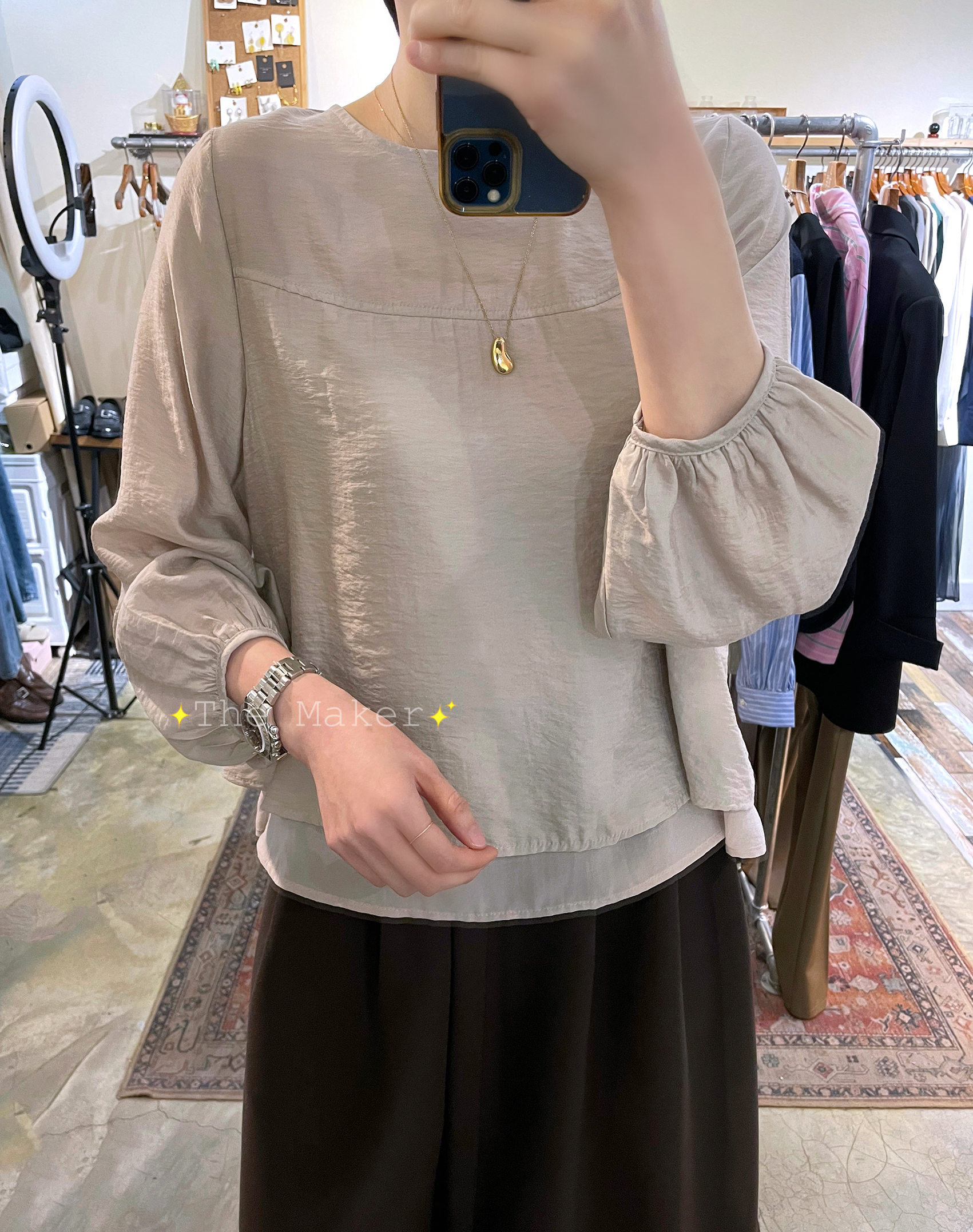 🕊️ 飄逸雙層光澤Top 🕊️