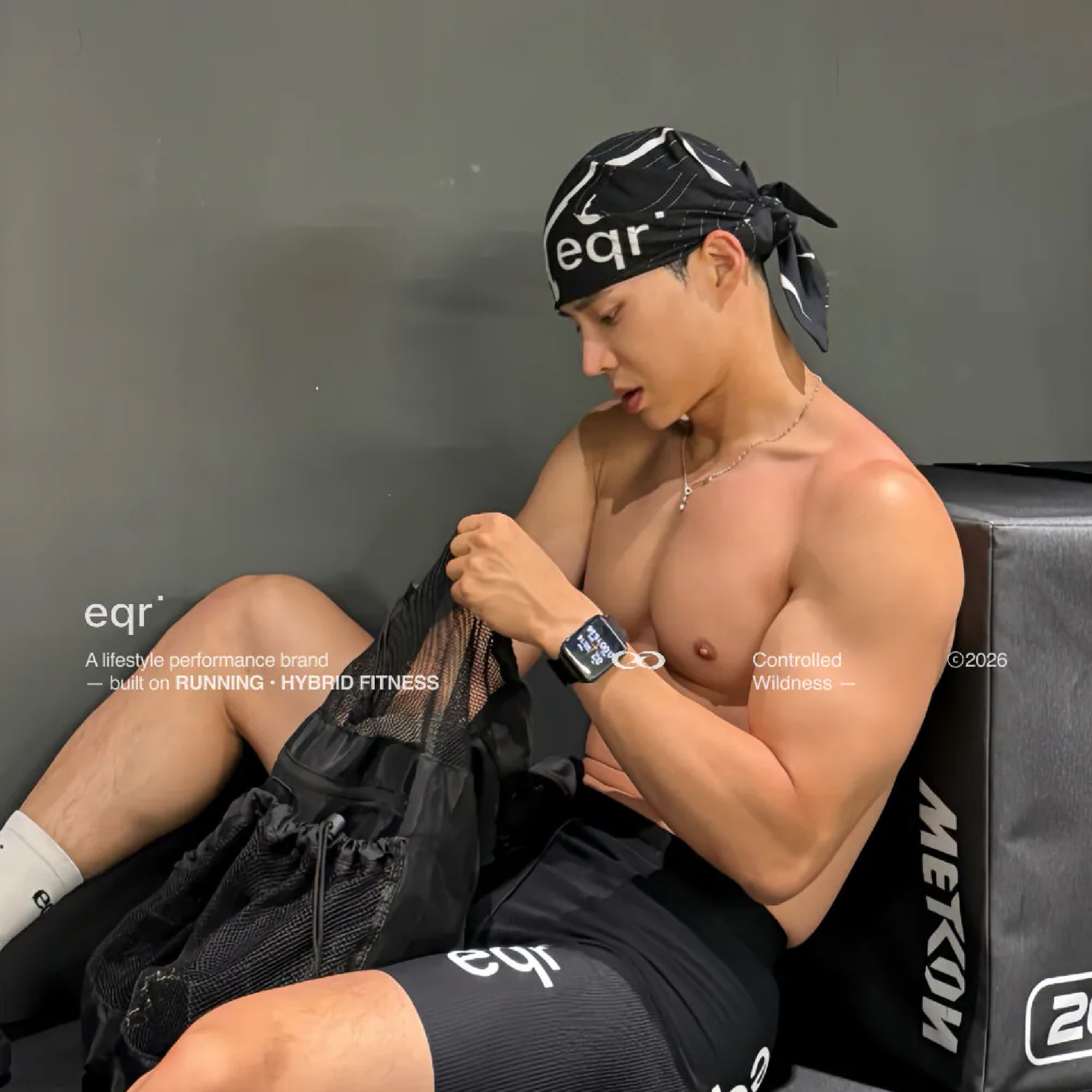 eqr' Motion Oversized Bandana