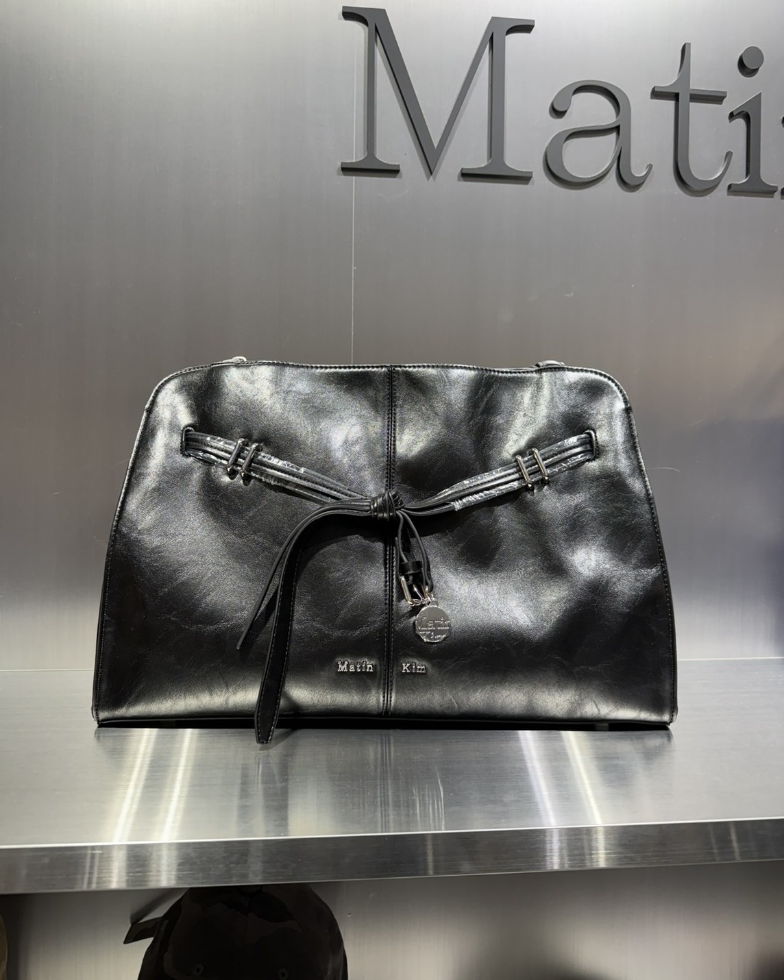 【預購】MATIN KIM DROP TAIL MELLOW BIG SHOULDER BAG 2色 MK2677BG012M