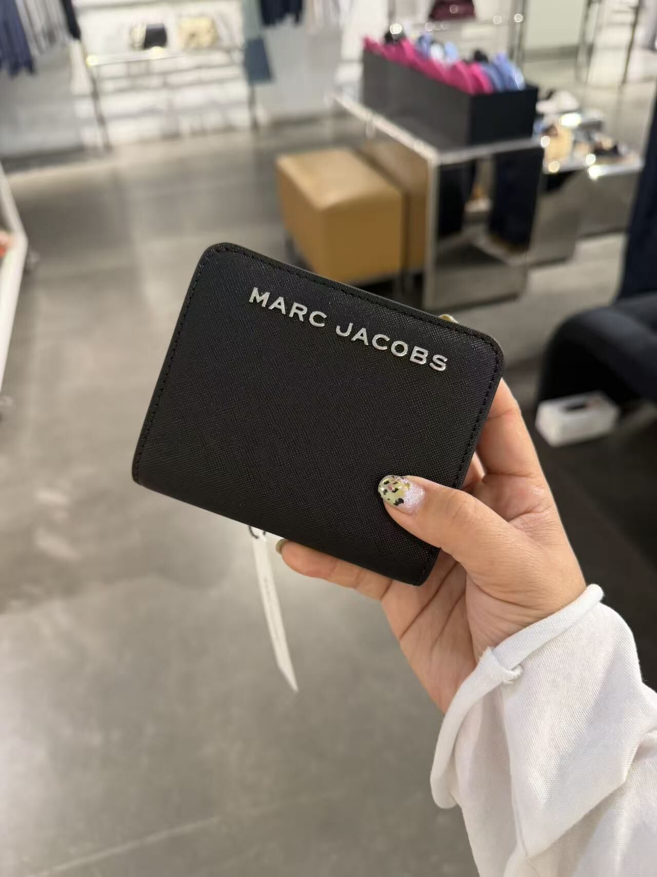 【直播】Marc Jacobs LX100280 The Groove Mini 銀包