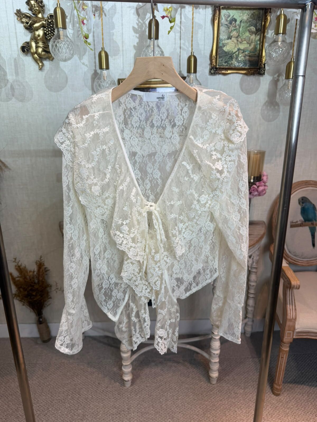 HKCG1002-003 蕾絲綁帶長袖上衣 (A3)