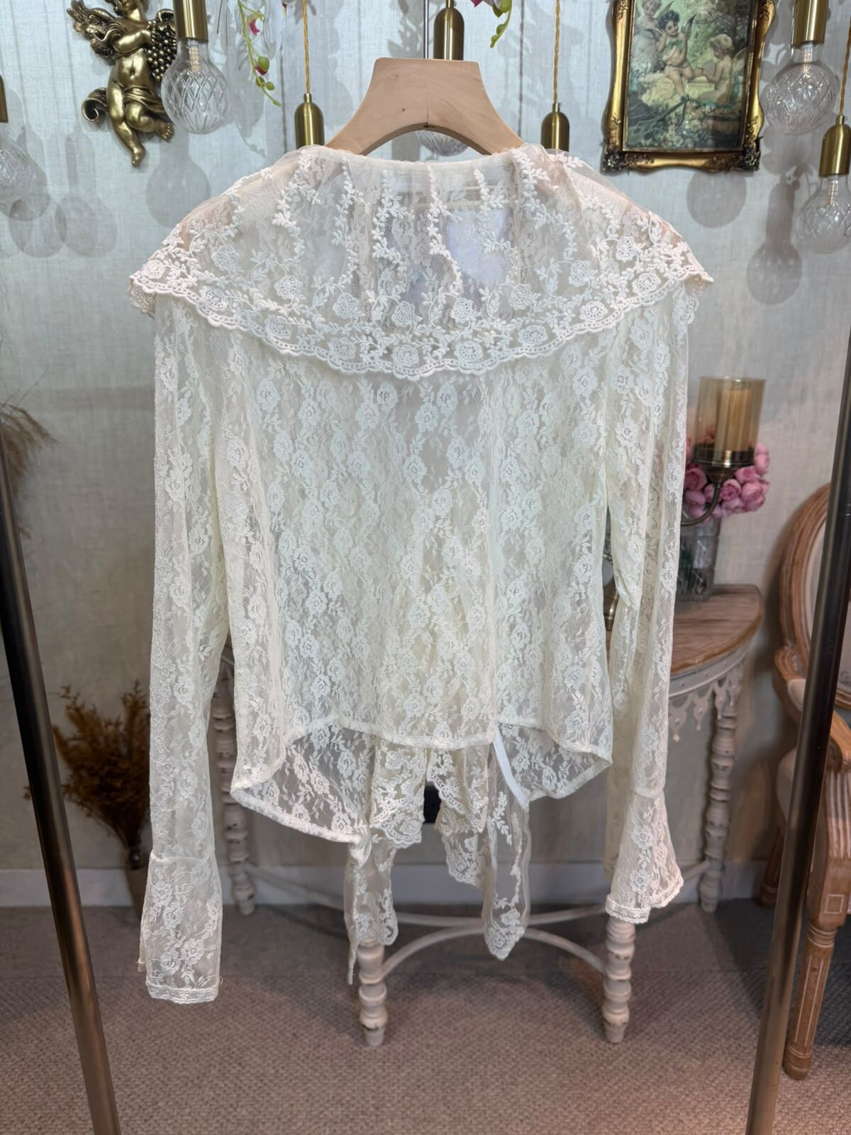 HKCG1002-003 蕾絲綁帶長袖上衣 (A3)